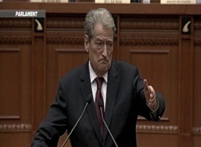 20171130-120803-e1512041795995