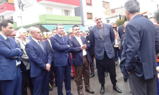 Edi Rama me citjane1