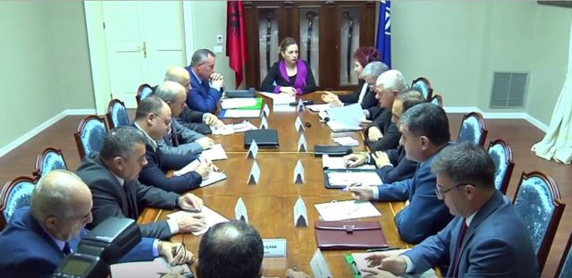 Olta Xhacka,me prefektet