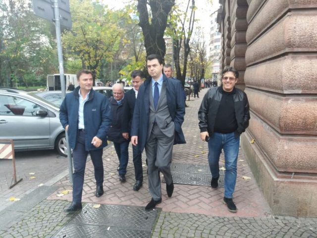 auto_basha_me_deputete_21511527239