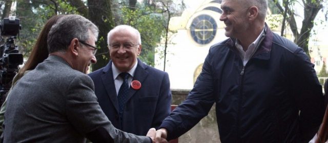 visho-ajazi-edi-rama-1024x805-905x395