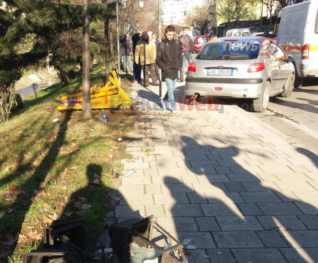 aksident-ne-tirane-plagosen-dy-te-moshuara