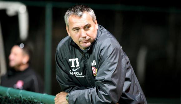 252372F9-9B64-432E-B8C2-A5B115DAAA9D