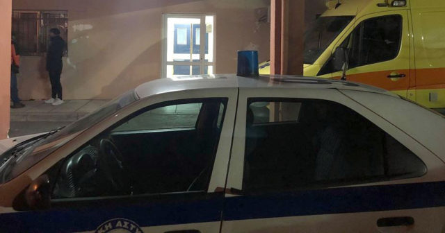 Greqi, ambulance e polici