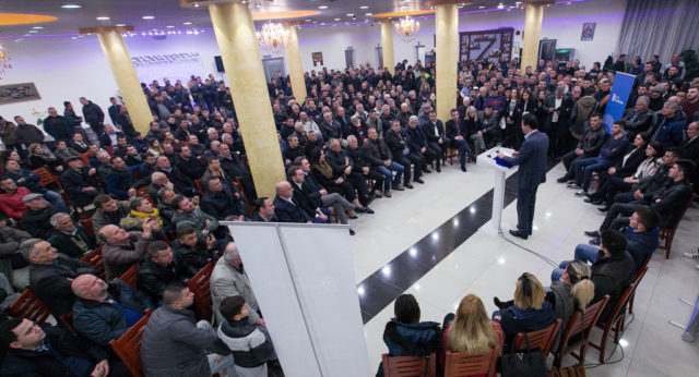 Lulzim basha, takim, Vau dejes