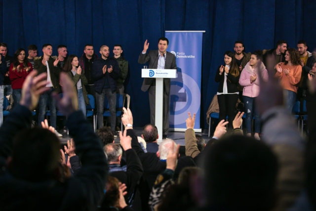 Lulzim basha, takim kamez