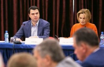 Basha, takim me Kryemadhin për protestat