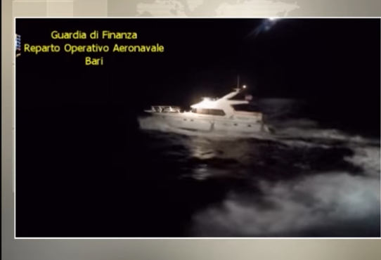 skafi naten ne ndjekje