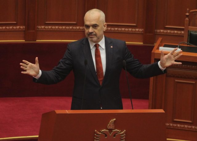 Edi Rama gjeste Kuvend2