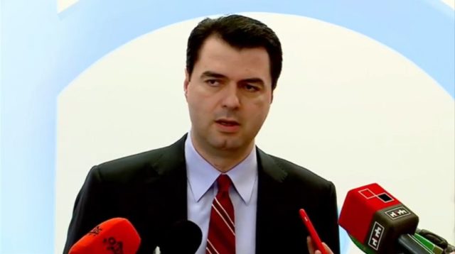 Lulzim basha, prononcim