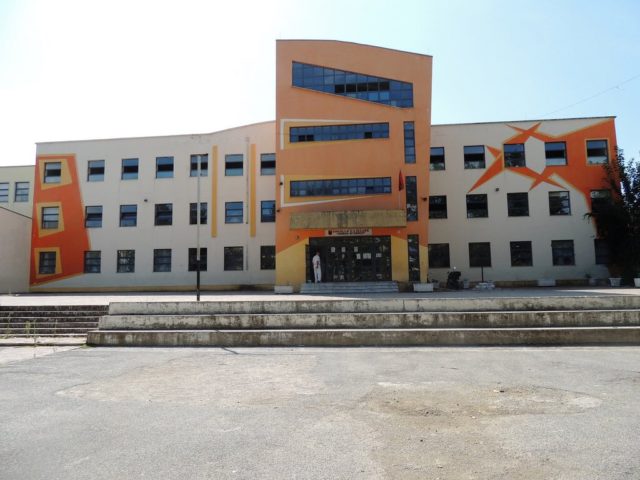 Shkolla osman myderizi, tirane