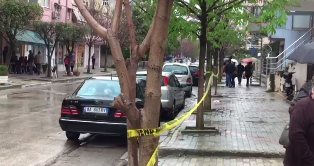 Fier, vendi grabitjes