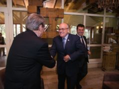 VIDEO & FOTO GALERI/ Berisha takim shumë të përzemërt me “kryebashkiakun e botës”