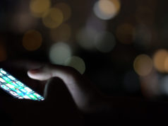 Gabimet që bëjnë meshkujt kur njohin një femër nga rrjetet sociale