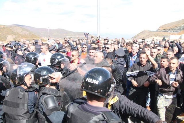 protesta rruga kombit3