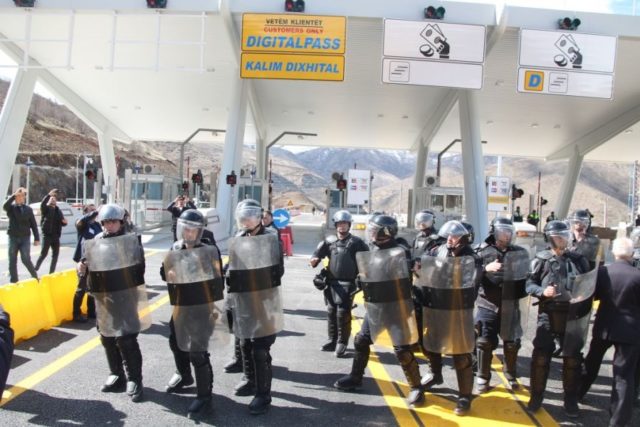 protesta rruga kombit5