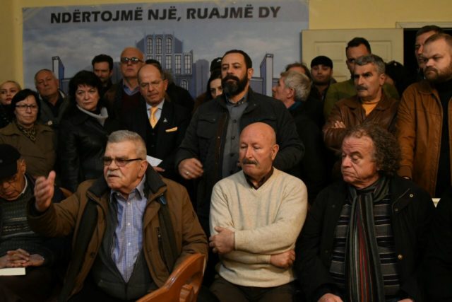 robert ndrenika aktore