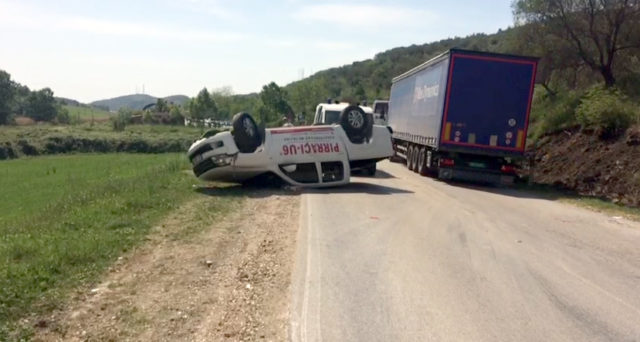 Aksident, permbyset makina