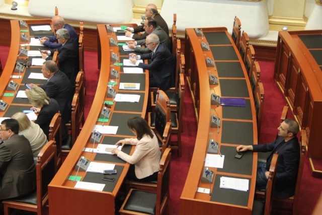 saimir Tahiri, kuvend4