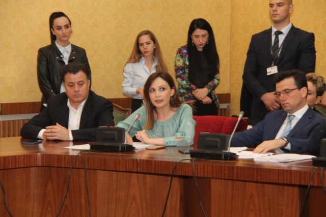 Jorida tabaku, komision ekonomie1