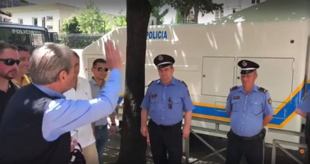 Sali BErisha policet