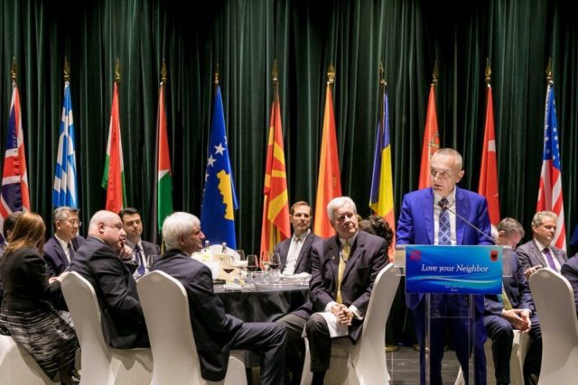 auto_DeJS9VJXkAAdt7Q1527362020