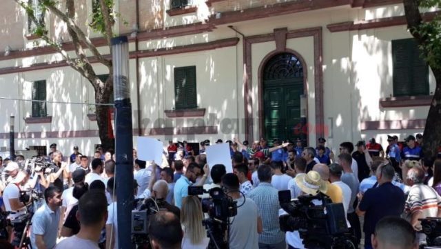 Proteste-FRPD-dhe-LRI-640x361