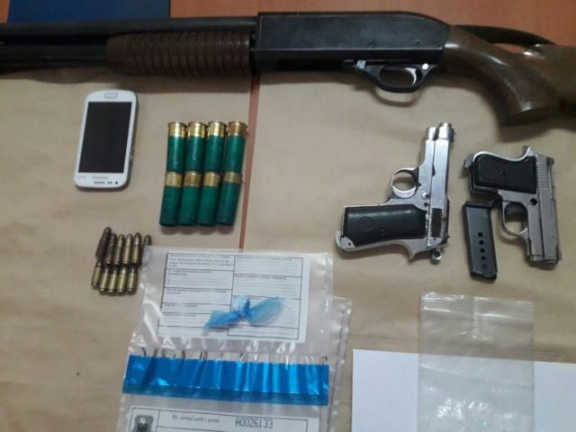 arme gjahu e pistoleta