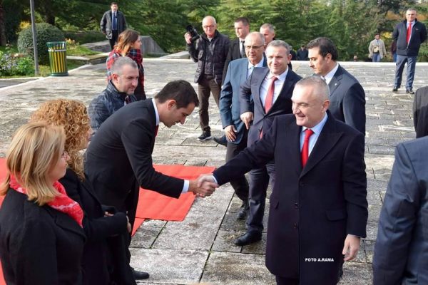 meta-veliaj-e1480421164909