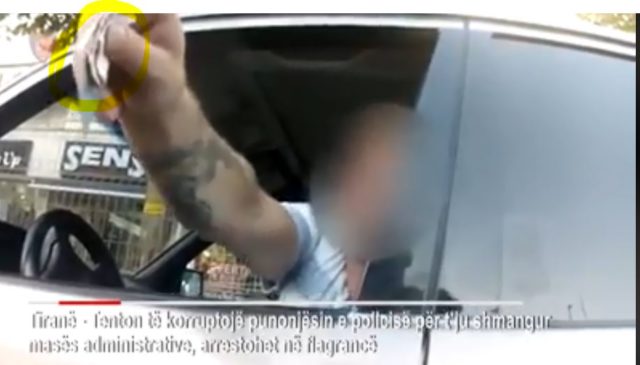 polici tirane