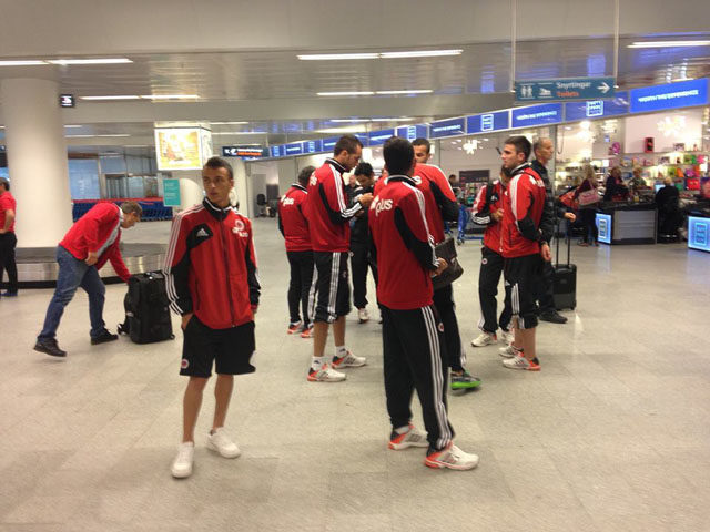 Kombetarja-ne-aeroport