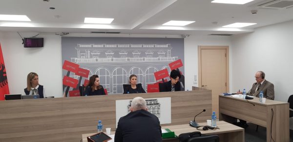 Jangulli-ne-seance-degjimore