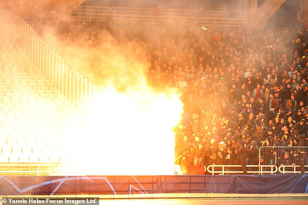 6710282-0-image-a-1_1543341751476