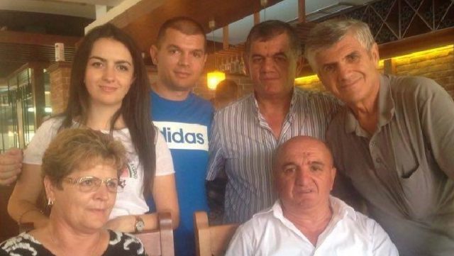 Familja-Majlind-Lila