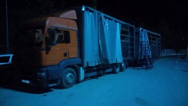 F0D19F60-C88B-4BE6-A332-0A627214907A