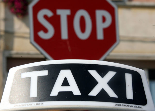 pontedera (pi) 04 luglio 2006protesta tassistifoto franco silvi