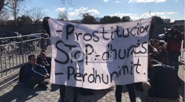 proteste