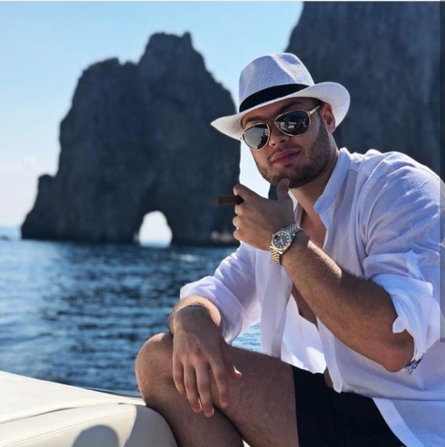 46fcea3c-56a3-4dbd-ba2e-39f23ece07b2