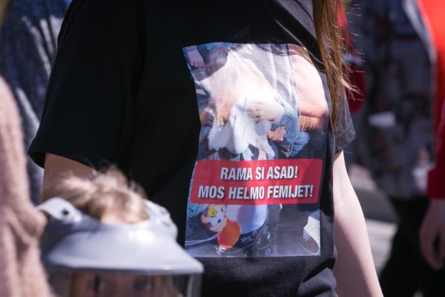 maska proteste rama si asad