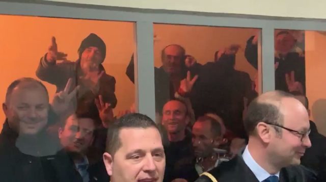 protestuesit-para-gjykate