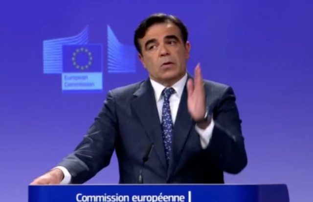 63EE5A24-F60E-449D-B977-DEFD85DC981F