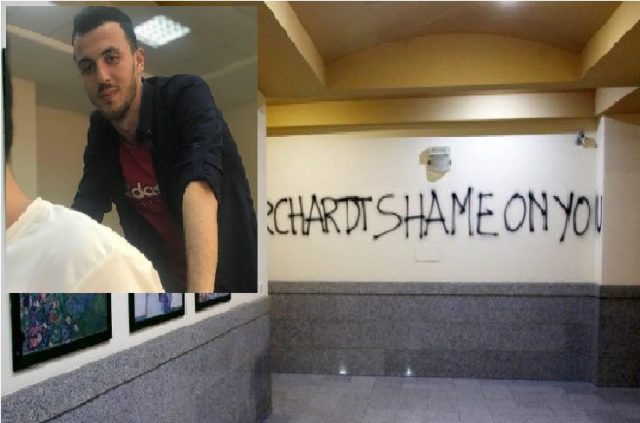 1EC9B2B2-6E0E-429A-919B-1E8FD5B80C4E