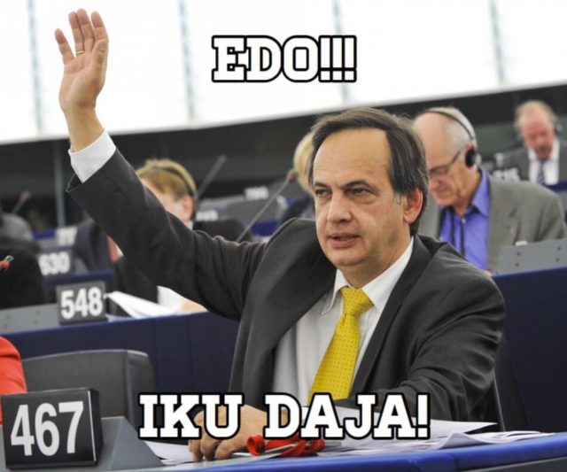 8545B504-33CD-41AA-BC64-A49C5F1AEC10