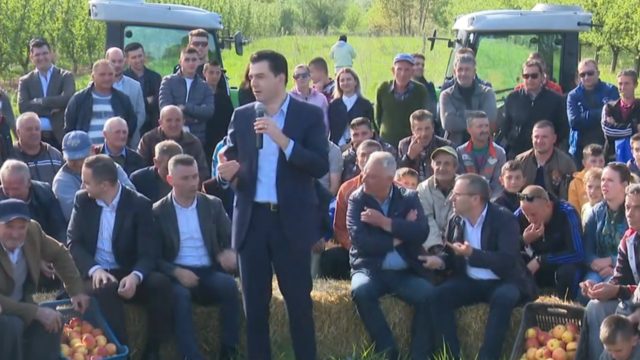 BDB2F684-EC8B-4476-AFB9-8942C79DACF0