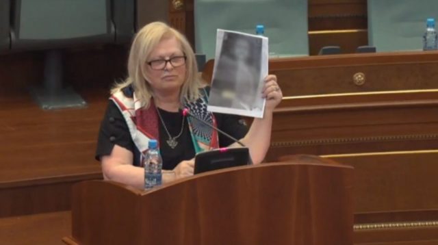 auto_auto_brovina_me_tjeter_foto15580220061558074348