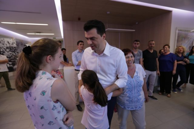 14DA9E1F-9A32-4532-8A54-C2C8FA183FB9