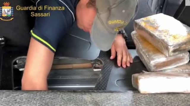 FAFBBD5C-8BE2-45FA-A36D-96E2AAFCE4BE