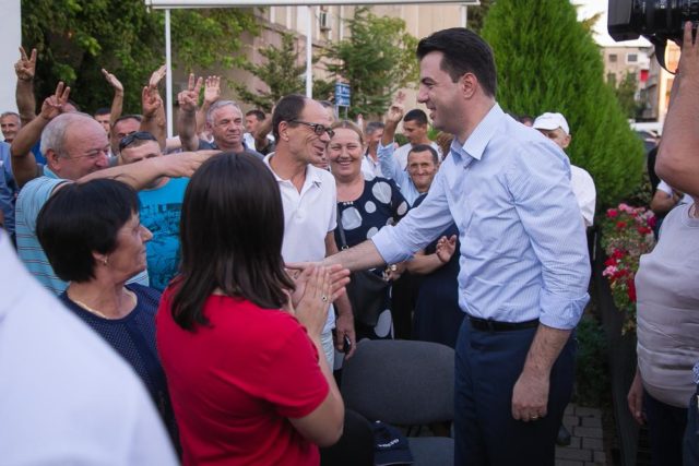 0A006C4E-22AE-4BB2-B42C-490E3A591BF7