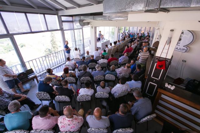 6C3CA477-4EB9-4383-B65D-BDF03DC06DC9