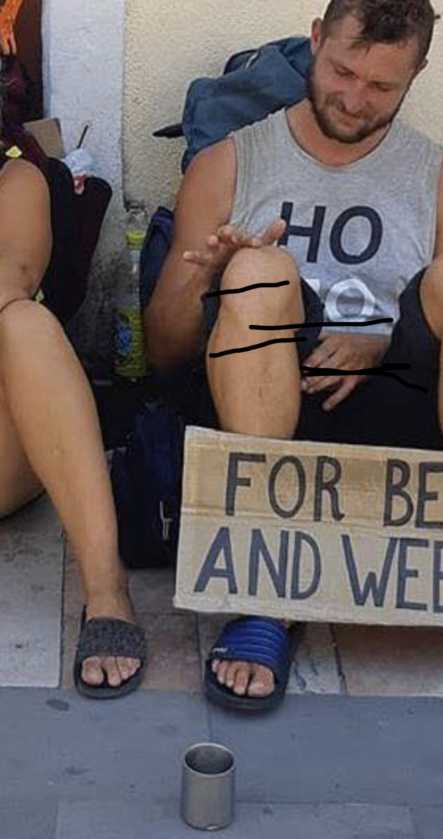 8B8714BE-9BD4-40C9-A898-49FBDEB756B4